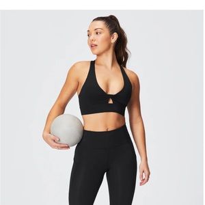 Oasis Twist Sports Bra by Fabletics